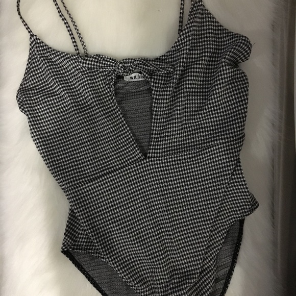 Body suit size medium brand new never worn - Picture 2 of 3